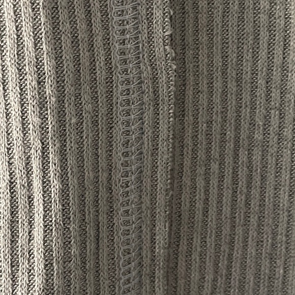 Nwt Knox Rose ribbed oversized long sleeved green top - Picture 7 of 10